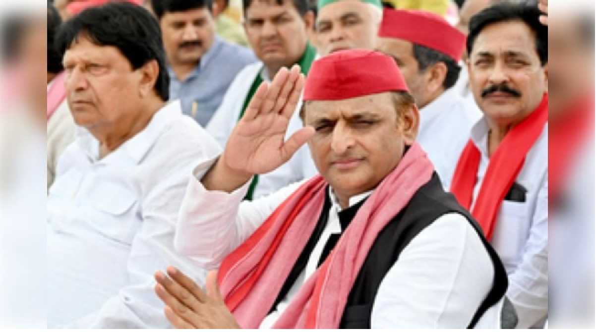 सपा ने उपचुनाव में नेताओं के सगे-संबंधियों पर जताया भरोसा, भाजपा ने उठाए सवाल सपा ने उपचुनाव में नेताओं के सगे-संबंधियों पर जताया भरोसा, भाजपा ने उठाए सवाल